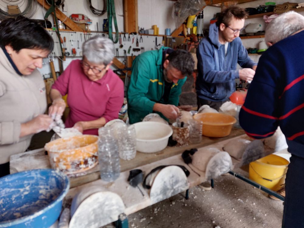 Atelier de fabrication de nids d'hirondelles